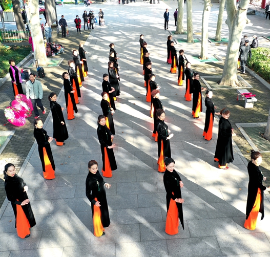 邯郸市国际范模特队训练视频